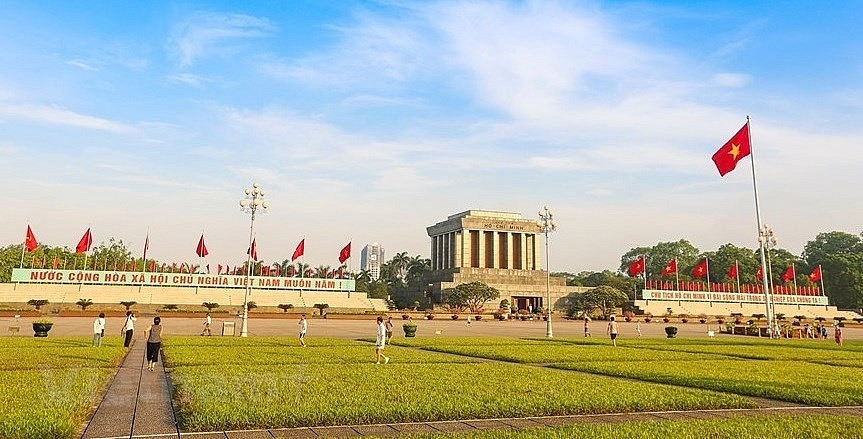 Historical Buildings In Hanoi – Then and Now