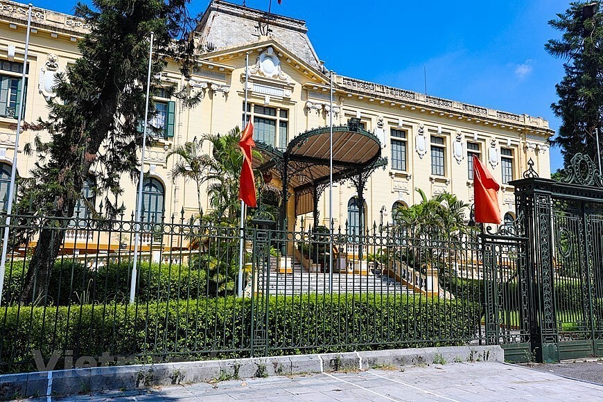 Historical Buildings In Hanoi – Then and Now