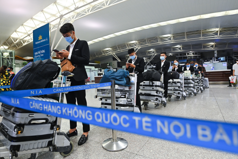 In Photo: Vietnam's first commercial international flight in post-COVID-19 context