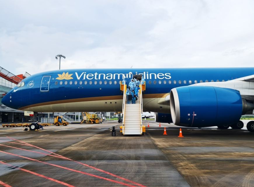vietnam covid 19 updates september 24 van don welcomes passengers with vaccine passports