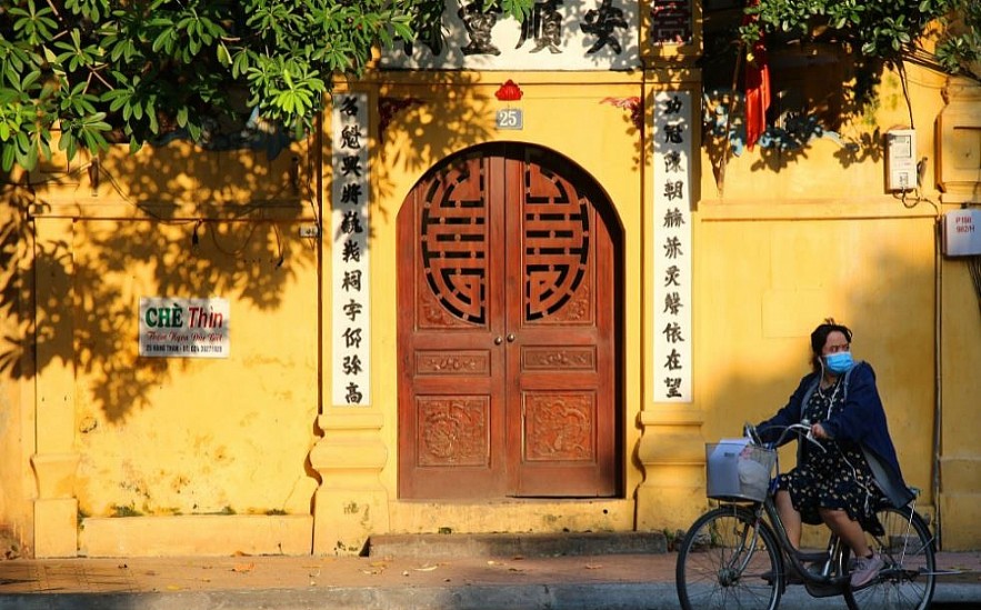 Restful Streets of Hanoi in Autumn