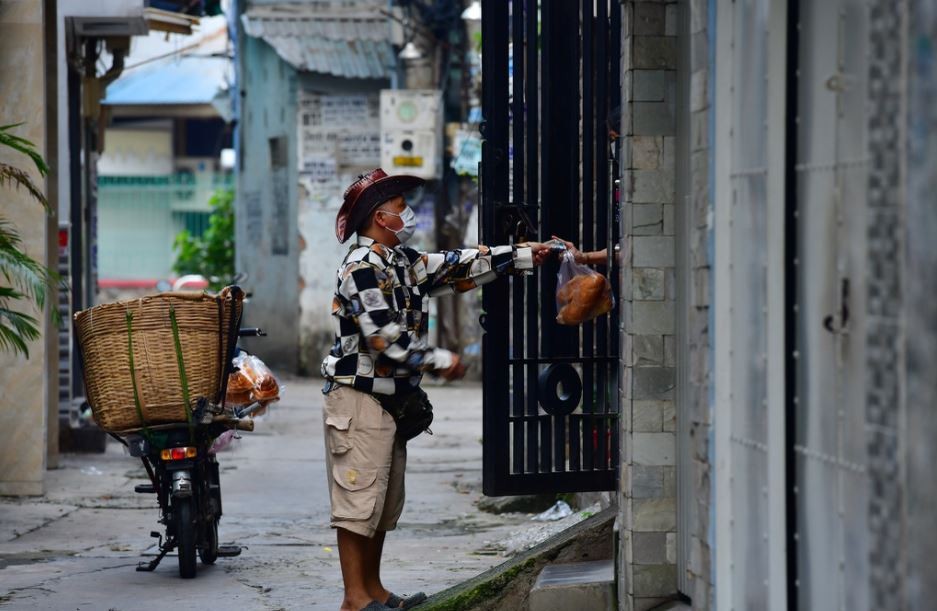 vietnam covid 19 updates october 5 5382 new cases hcmc surpasses 400000 case mark