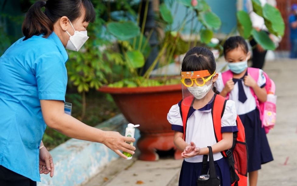 vietnam covid 19 updates october 20 new cases drop from previous day