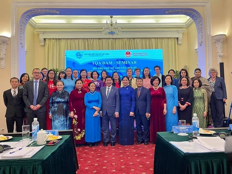 Seminar Held to Support Woman in Digital Transformation Amid Pandemic