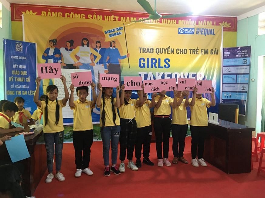 International Day of the Girl Child: NGO Works to Raise Awareness on Digital Safety