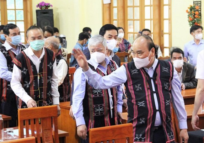 President Joins National Great Unity Day to Listen to People's Aspirations