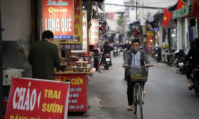 vietnam covid 19 updates dec 26 daily caseload falls by 583 to 15586