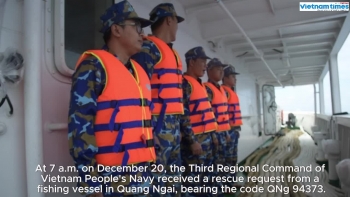 vietnams third regional naval command rescues fishing vessel in quang ngai