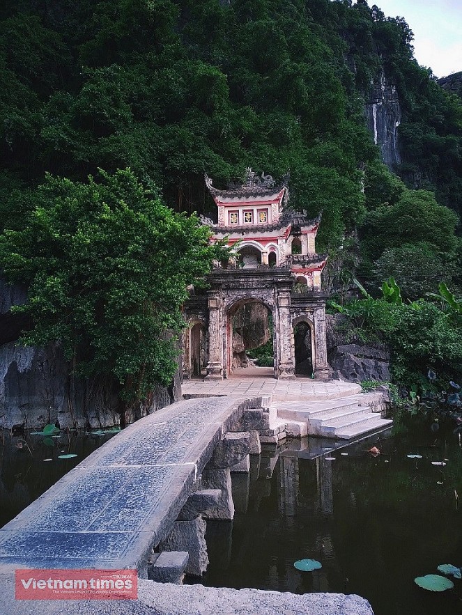 Gate of Bich Dong Pagoda, Ninh Binh. Photo: Ollie Le Nguyen