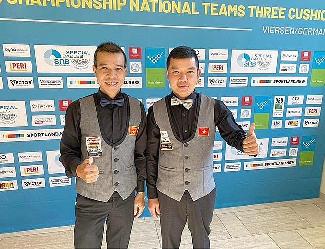 Quyet Chien and Anh Chien have a great start at the 2022 Team Tournament. Photo: 24h