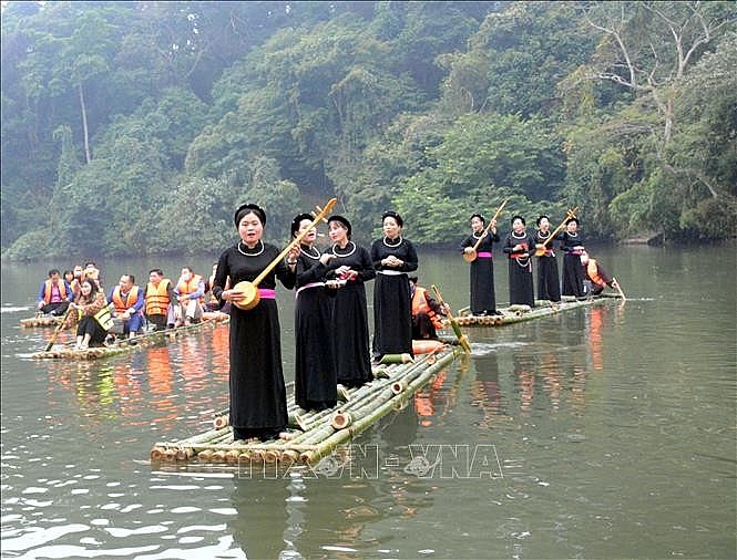 Opportunity to Revive Vietnam Tourism
