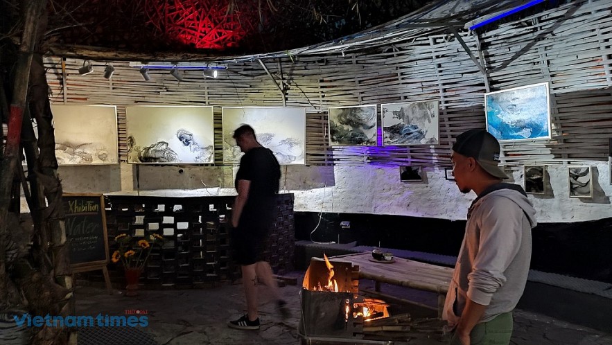 'Water' Exhibition - Vu Dinh Dinh Arts Transform Emotions During Pandemic 'Water' Exhibition - Vu Dinh Dinh Arts Transform Emotions During Pandemic