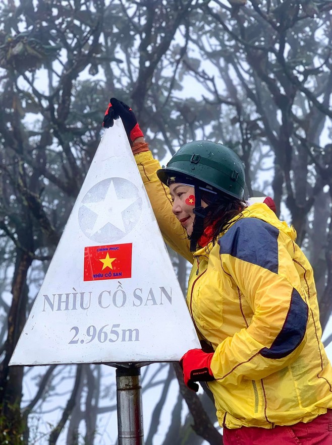 58-Year-Old Backpacker Conquers Five Mountains In The North
