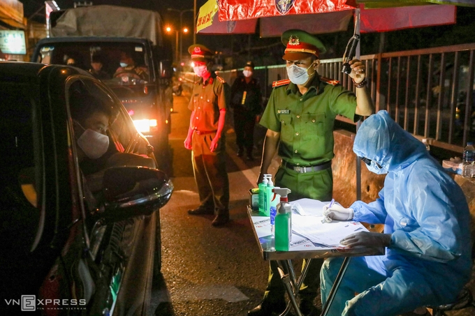 ho chi minh city to set up 12 checkpoints to control covid 19 infection