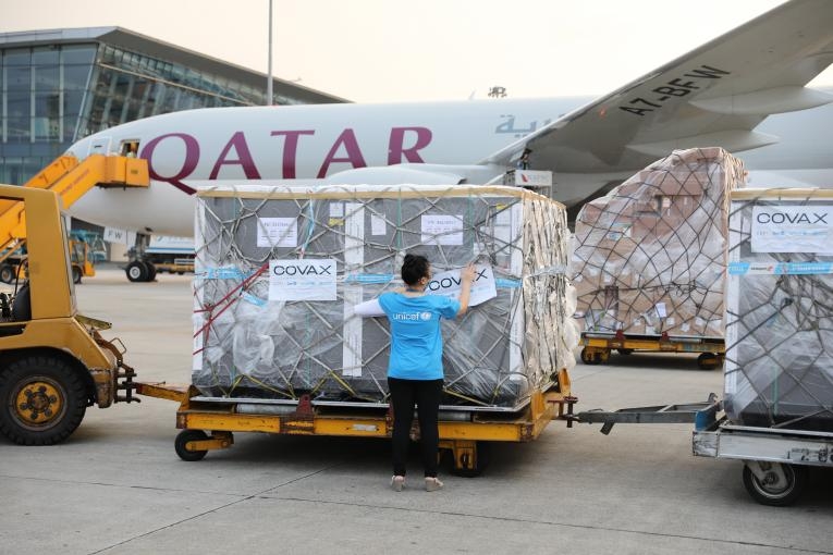 Second batch of Viet Nam received today a second shipment of 1,682,400 COVID-19 vaccine doses from the COVAX Facility.    arrive in Vietnam on May 16. Photo UNICEF