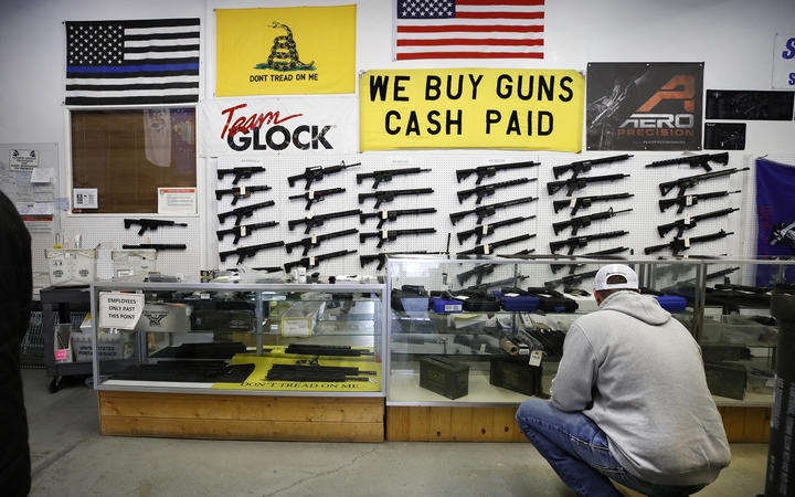 us federal judge overturns californias ban on assault weapons