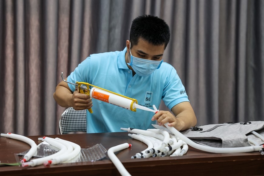 Made in Vietnam: Cool Jackets helps frontline medical workers in Covid hot spots