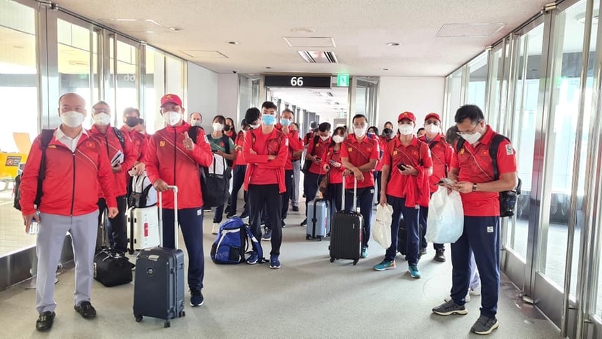 vietnamese athletes arrive in japan ready for olympics games