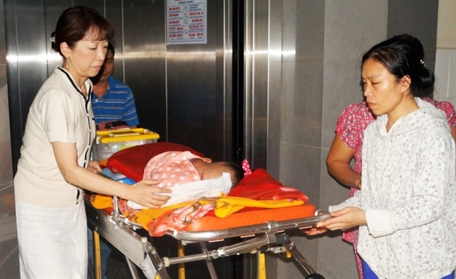 Kazuyo Watanabe spends most of her time with the patients when she is in Việt Nam.