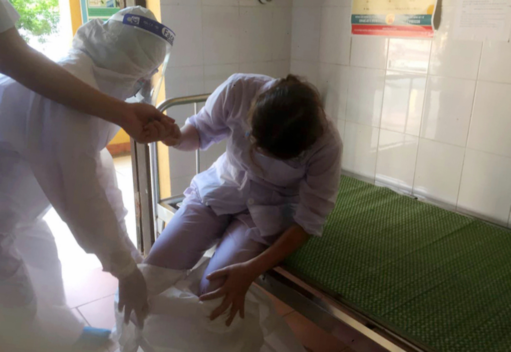 vietnam employs multiple strategies to keep health workers safe in covid fight