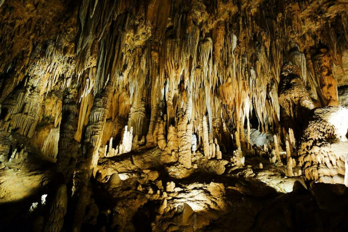 Thach Dong – The cave of legends