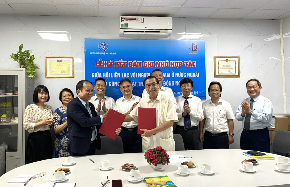 The Association for Liaison with Overseas Vietnamese’ Legal Assistance Committee Established