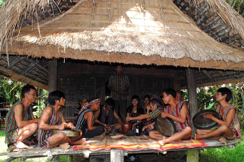 Developing Community-based Tourism in Lang Teng