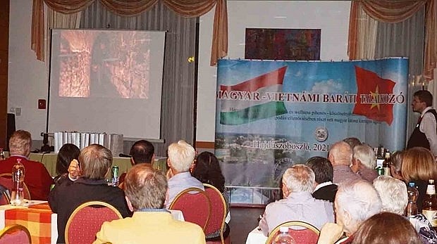 Hungarian Peacekeepers Honored by Vietnam