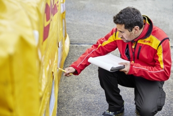 dhl global forwarding ships covid 19 vaccines weekly as new zealand rolls out vaccination program