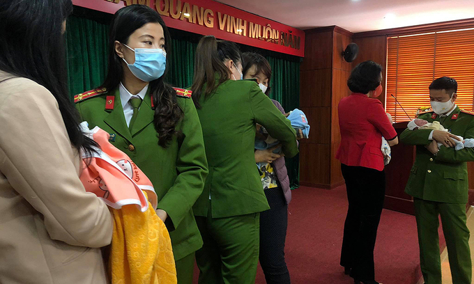 four newborns rescued by vietnamese police in china baby trafficking ring