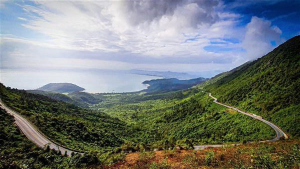Hai Van Pass - one of the most scenic hillside roads in Vietnam