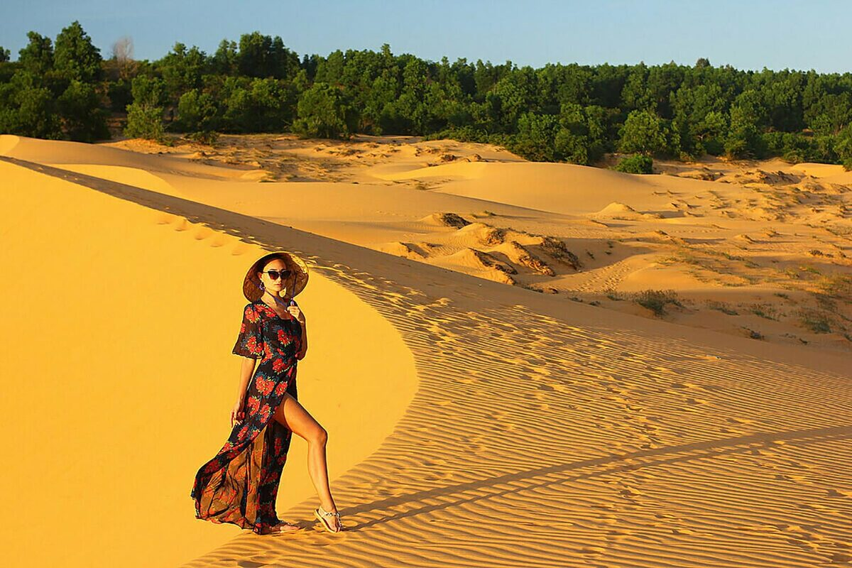 The Sand Dunes of Mui Ne are two geological wonders no visitor should ever miss out on their travel itinerary. There are numerous tour operators in Mui Ne that organise daytrips to these Saharan-like red and white sand dunes, but you can easily make your way to both locales if you prefer exploring according to your own pace. The Sand Dunes of Mui Ne are two geological wonders no visitor should ever miss out on their travel itinerary. There are numerous tour operators in Mui Ne that organise daytrips to these Saharan-like red and white sand dunes, but you can easily make your way to both locales if you prefer exploring according to your own pace.