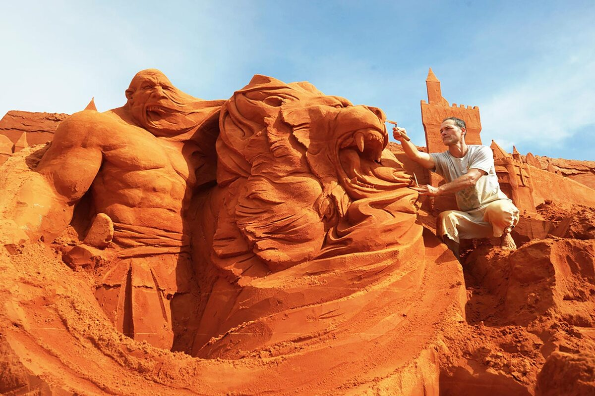 Mui Ne Sand Dunes was said to form from accient iron mine that was hundred years ago, that’s why the sand has the significant red colour. Red Sand Dune has been confirmed by international scientists as material for sand sculpture art. A sand sculpture sand in Phan Thiet City that used natural Mui Ne sand mixed with water to create magnificient masterpieces. Mui Ne Sand Dunes was said to form from accient iron mine that was hundred years ago, that’s why the sand has the significant red colour. Red Sand Dune has been confirmed by international scientists as material for sand sculpture art. A sand sculpture sand in Phan Thiet City that used natural Mui Ne sand mixed with water to create magnificient masterpieces.