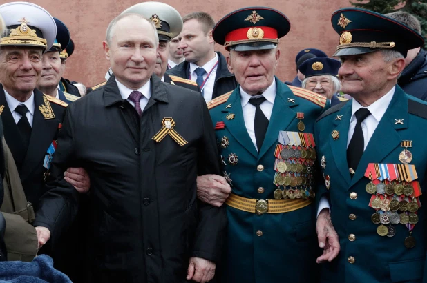 Russia- the West tension soars, Putin vows to defend Russian interests