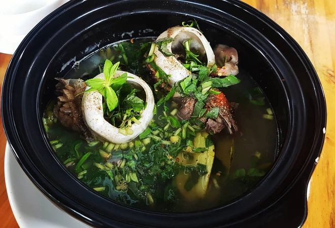 top 4 unique must try seafood dishes in vietnam