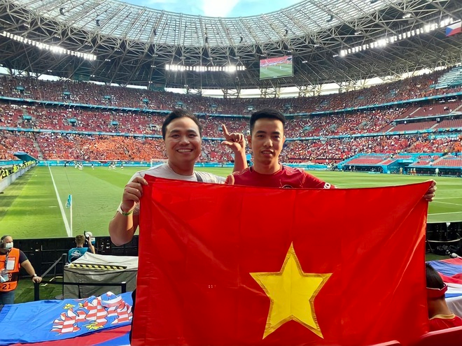 Memorable Stories: How Did Vietnamese People Living Abroad Celebrate Euro 2020?