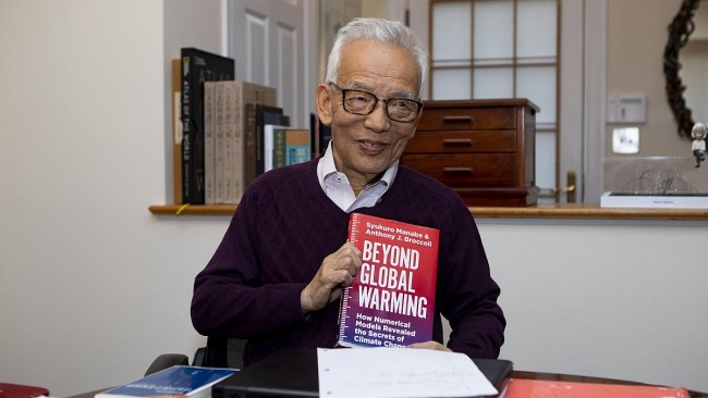 Biography of Syukuro Manabe: Early Life, Career, Awards and Achievement