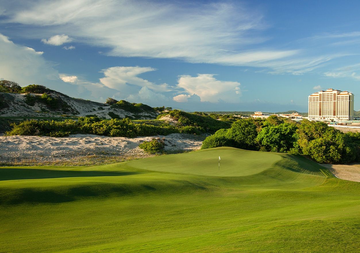 Photo: Leading Courses 