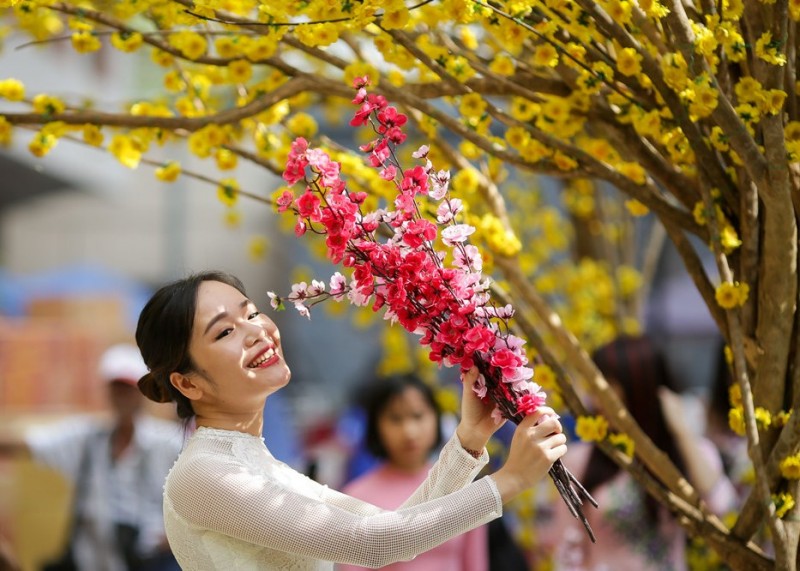 tet festival 2020 underway in hcm city