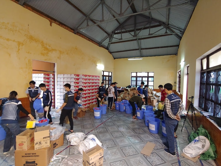 NGO continues delivery of emergency assistance in quang binh