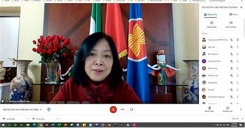 vietnamese students association in italy holds first congress