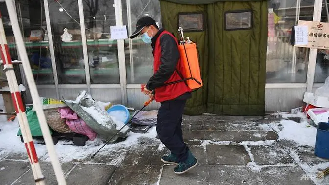 millions of chinese back to work as coronavirus deaths surpasses 900