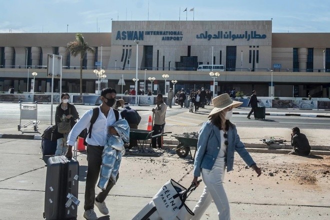 covid 19 outbreak egypt confirms first case as death toll in china surges past 1500