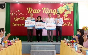 na chairwoman calls for support to ensure happy tet disadvantaged people