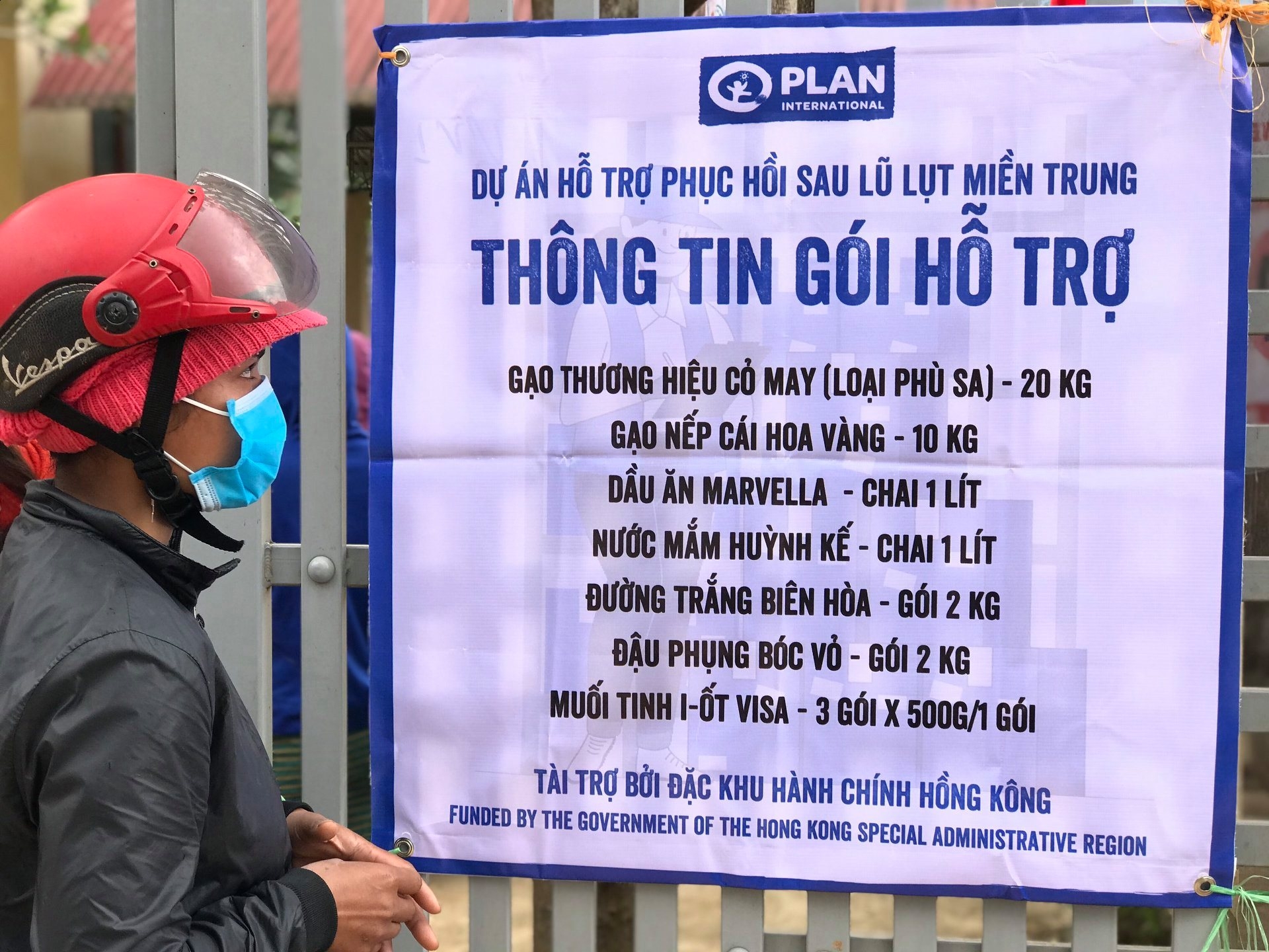warm tet festival amidst covid 19 aid sent to help quang binhs locals