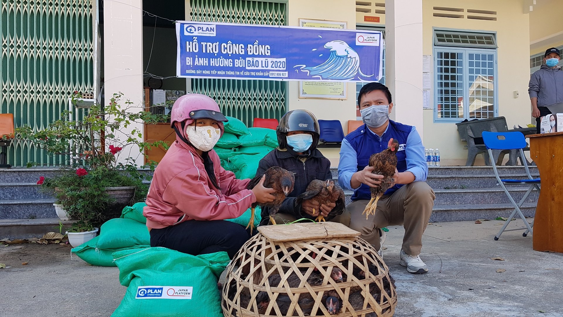 agricultural assistance to flood victims in kon tum
