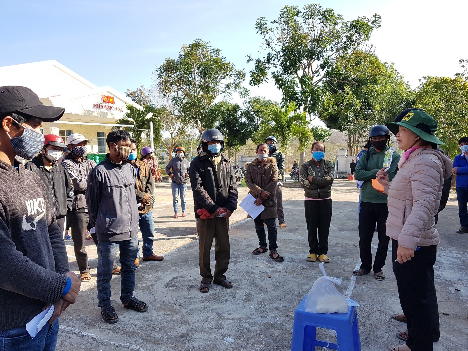 Emergency agricultural assistance to flood victims in Kon Tum