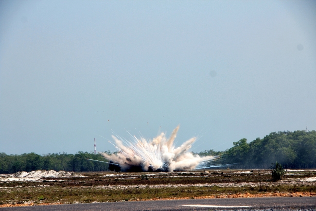 Safe detonations of high explosive and white phosphorus munitions in Quang Tri