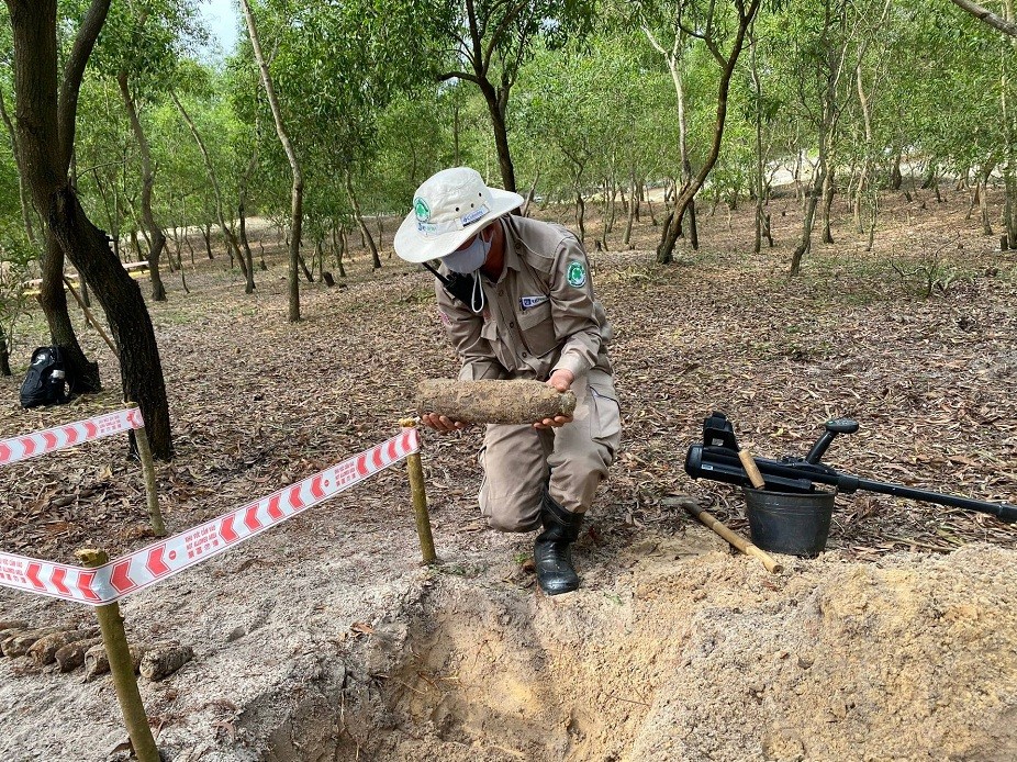 Quang Tri: Cache of More Than 30 UXOs Discovered