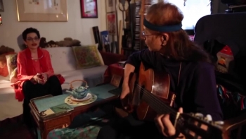 A Beloved American Friend Sings The Song for Peace for Vietnam